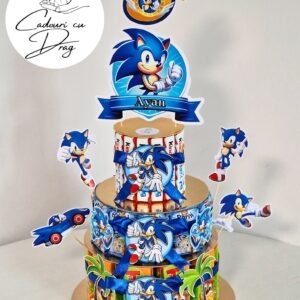 Tort din dulciuri ambalate personalizat Sonic – 15 porții (Tedi, Barni & Kinder Maxi)