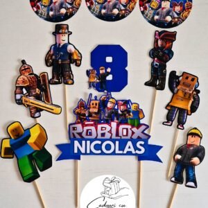 Topper tort personalizat Roblox – cu nume și vârstă